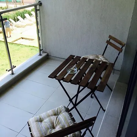 With Pool View In Saints Constantine And Helena Appartement *