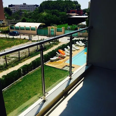 Apartment With Pool View In Saints Constantine And Helena *