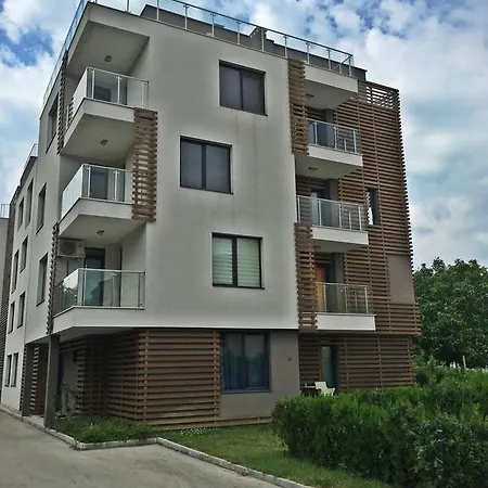 Apartment With Pool View In Saints Constantine And Helena *