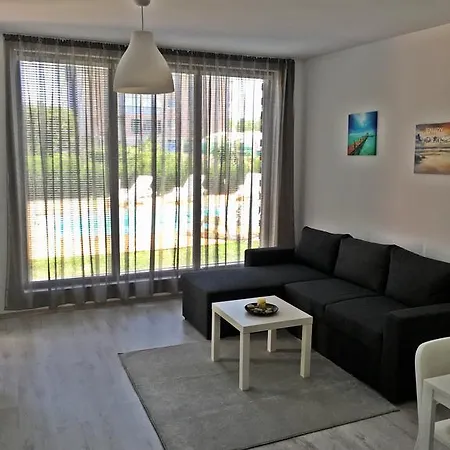 Appartement With Pool View In Saints Constantine And Helena Varna