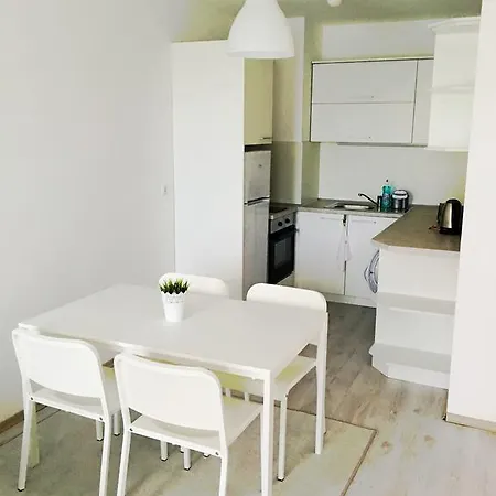 Appartement With Pool View In Saints Constantine And Helena