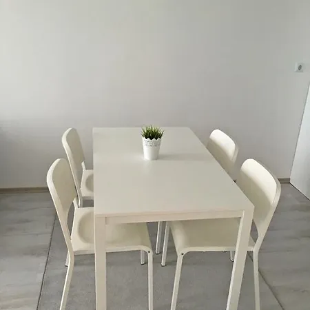 Appartement With Pool View In Saints Constantine And Helena Varna