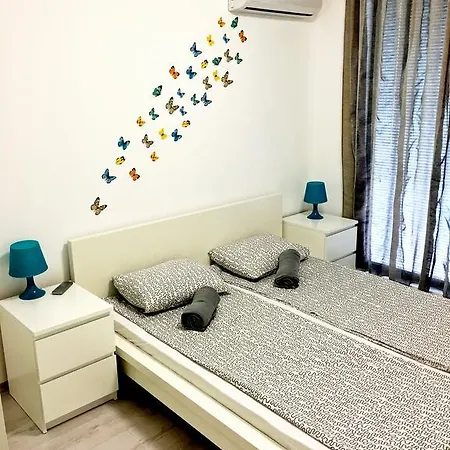 Apartment With Pool View In Saints Constantine And Helena *