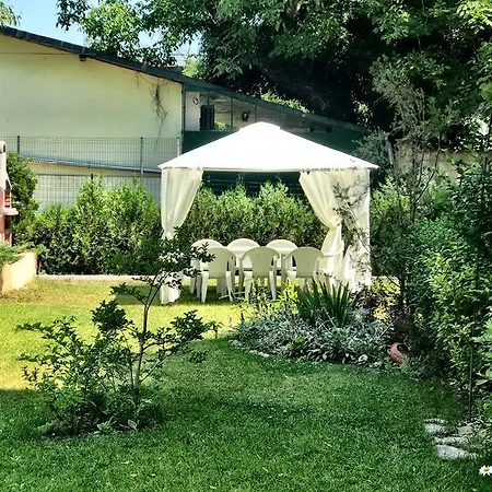 With Pool View In Saints Constantine And Helena Διαμέρισμα
